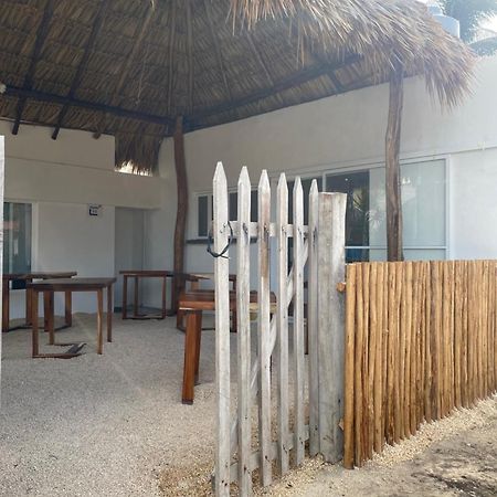 Aparthotel Casa Colibrí El Cuyo Exterior foto