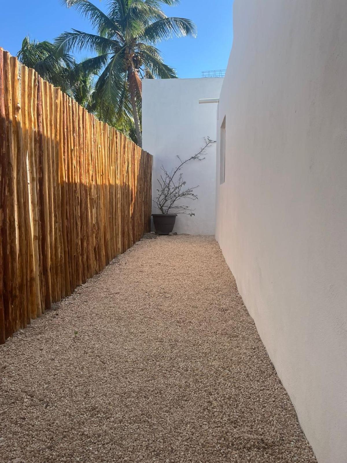 Aparthotel Casa Colibrí El Cuyo Exterior foto